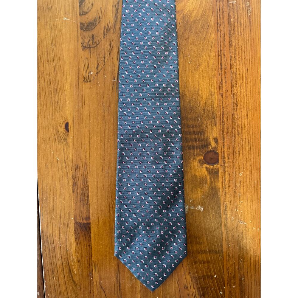 Lands End Neck Tie 100% Silk Hand Sewn in USA Gray and Pink Spot Pattern